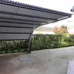 דירה Cozy Flat In A Quiet Area Of *