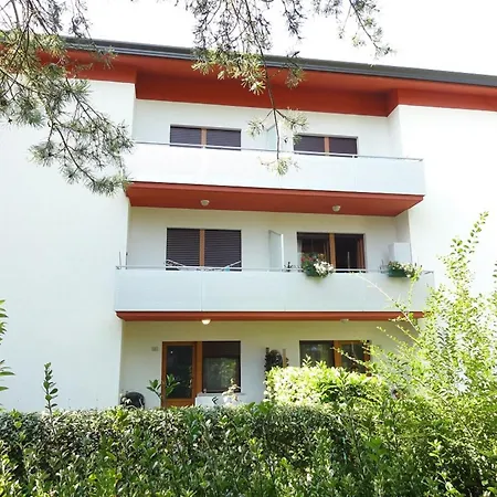 Cozy Flat In A Quiet Area Of דירה ביביונה